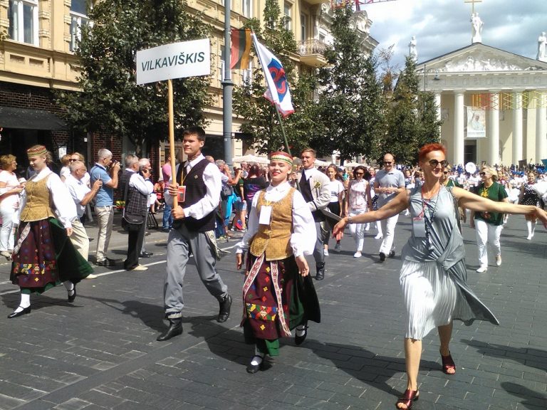 Šalies žiniasklaida: Dainų šventės Vilniuje dalyvių maitintojams gali būti skirtos kelių dešimčių tūkstančių Eur baudos