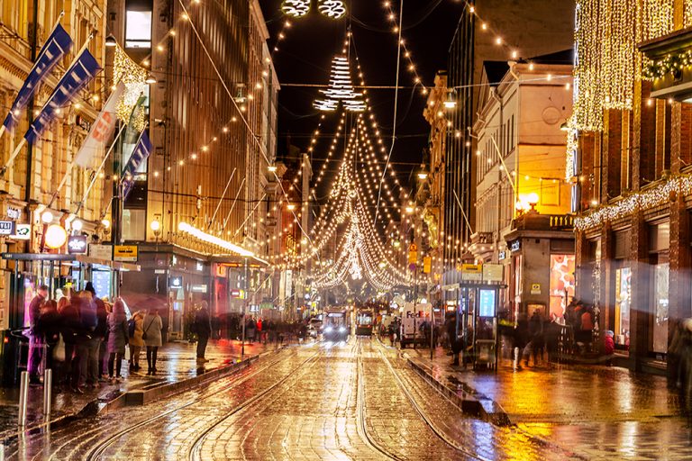 Kaip Kalėdas pasitinka Europos miestai: įspūdingiausi kalėdiniai miesteliai – vos kelios valandos lėktuvu nuo Lietuvos