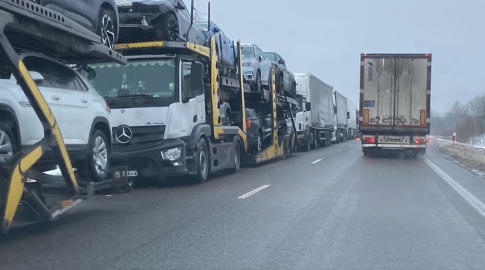 Pradėjo krovininių transporto priemonių, važiuojančių į Baltarusiją per Šalčininkų Pasienio kontrolės punktą, eilių reguliavimą